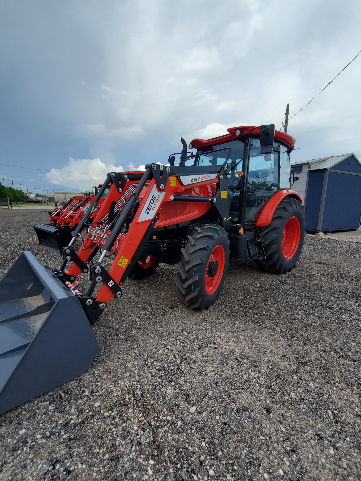 Zetor M85HP Power Shuttle, Powershift CAB Tractor